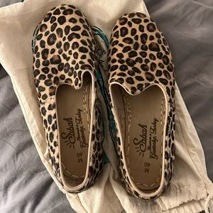 Like new leopard Sabah Slippers size 40